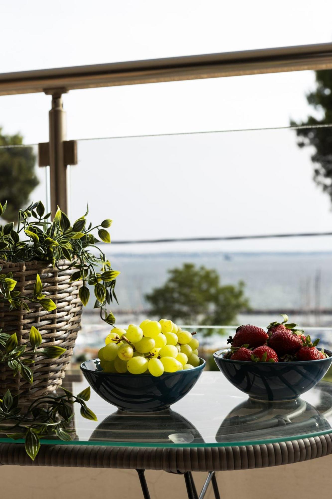 Champagne Sea View Apartment By Binobi! Thessaloníki Exteriör bild