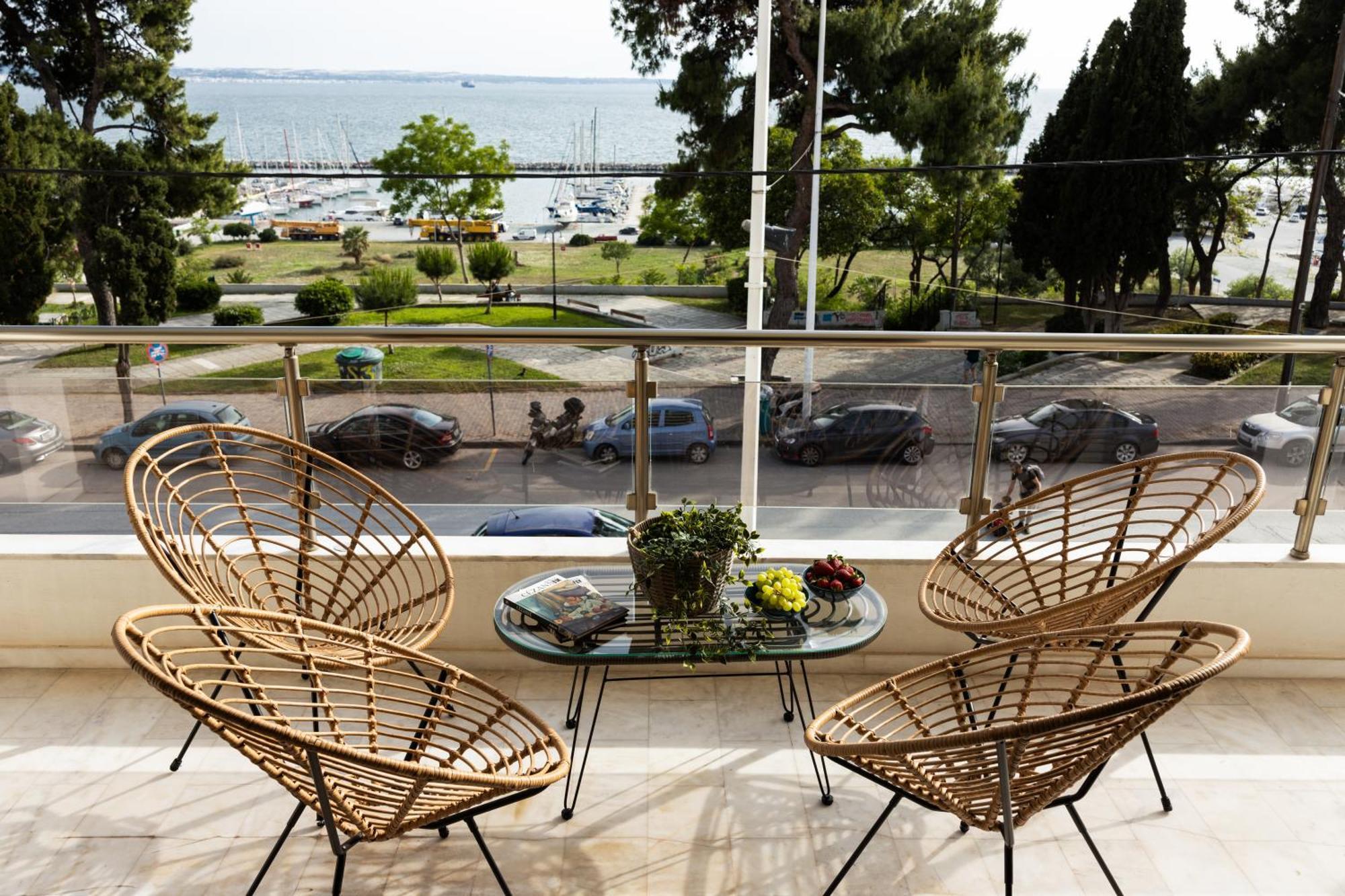 Champagne Sea View Apartment By Binobi! Thessaloníki Exteriör bild